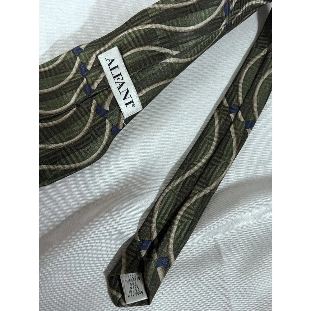 Men's Ties (Lot of 3)‎ Brittanica Alfini and Disney. Vintage
